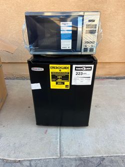 New micro fridge size 25” high x 19-13/16” deep x 18-5/8” wide new asking $325 thanks