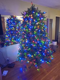 GE christmas tree prelit