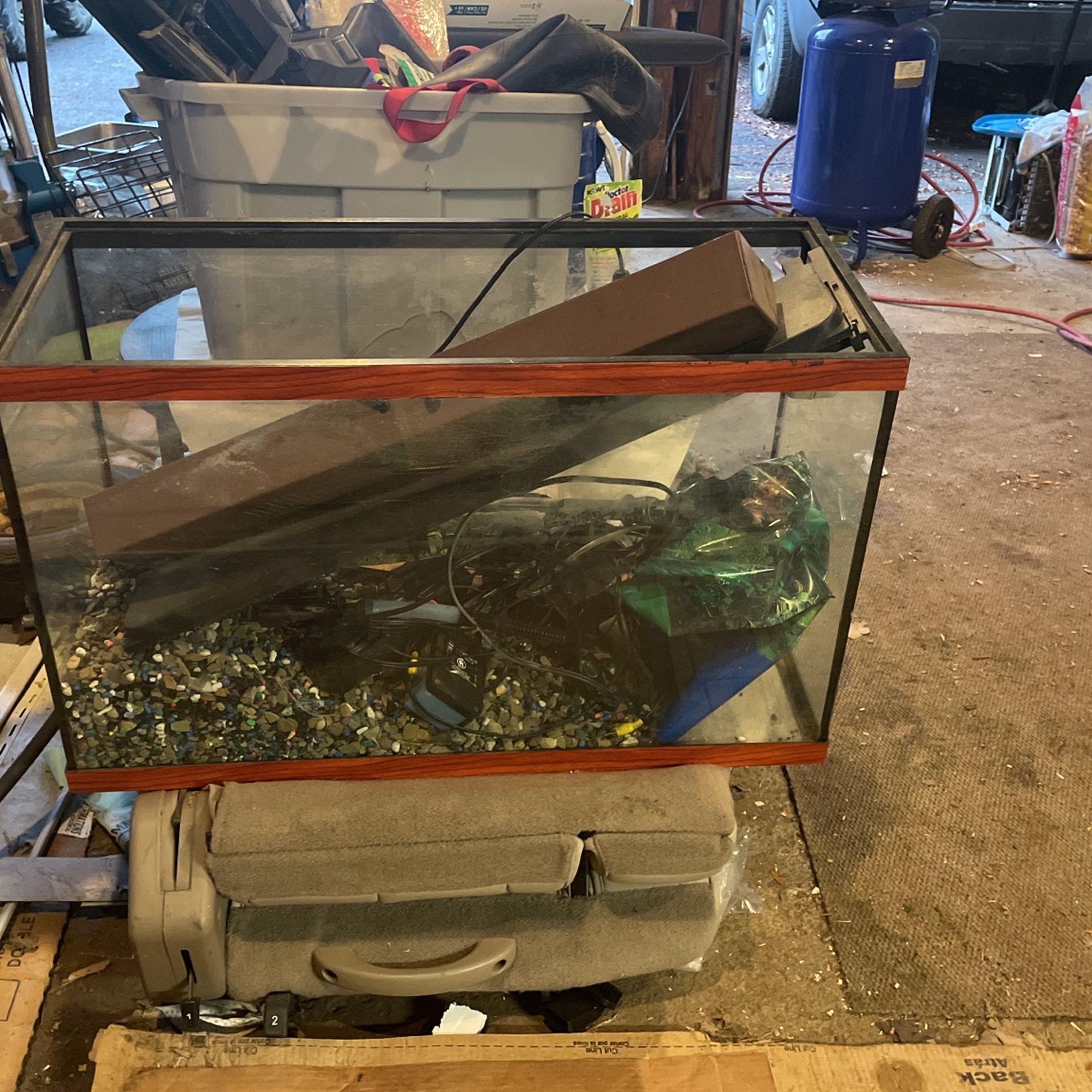 30 Gallon Fish Tank With Rocks , Light And Ship And Filter