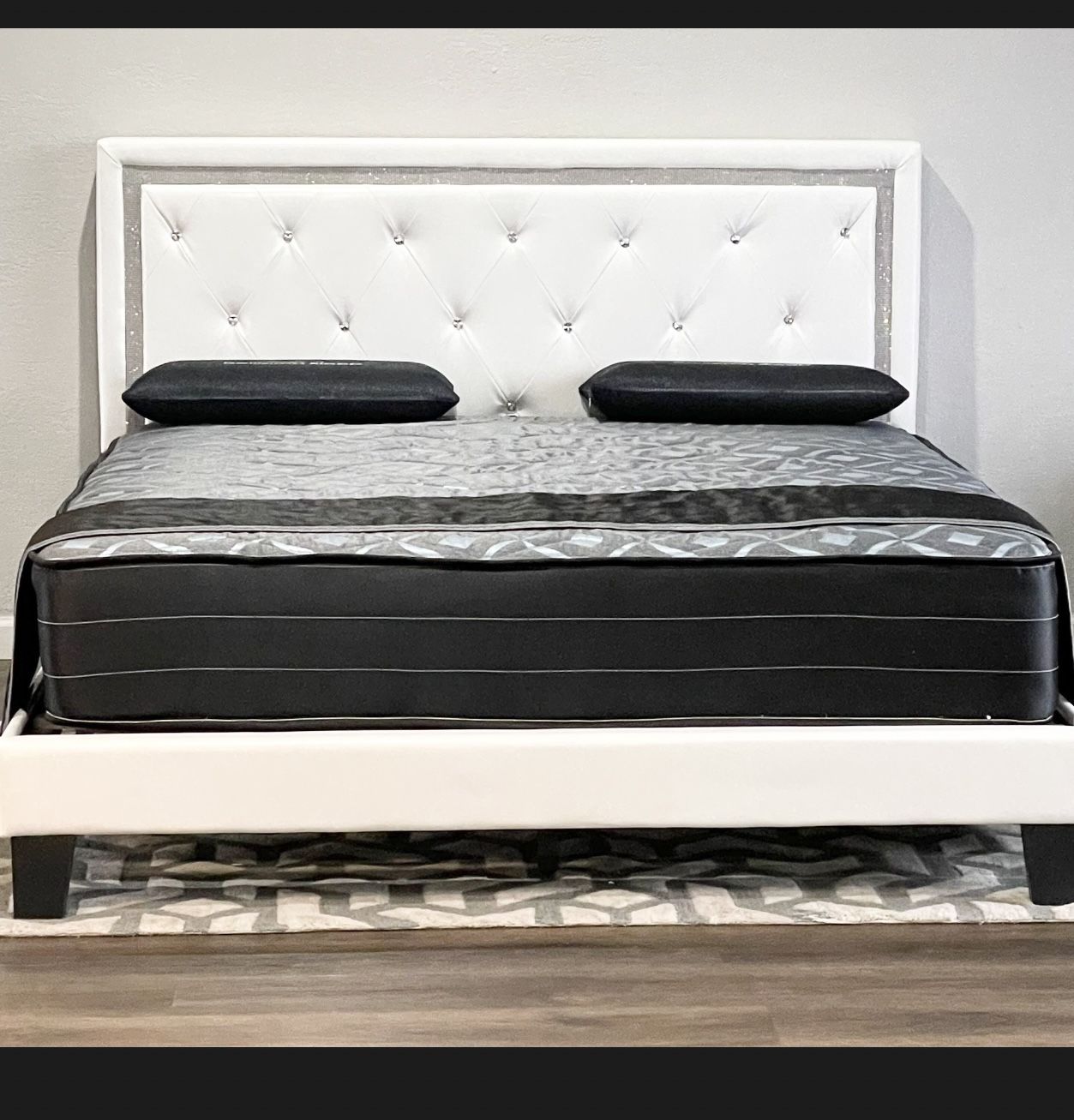 Brand New White King Size Leather Bed Frame With New Mattress/Fast Delivery