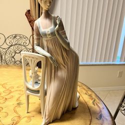 13 Inch Girl And Chair Lladro 