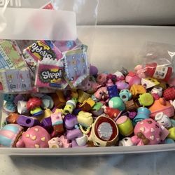 Shopkins Lot Surprise Party , More Then 200 Toys 