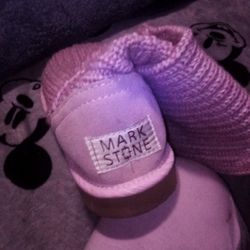 UGG  - Pink Whistler Knit Boots