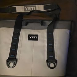 Yeti Hopper Two 30 Cooler