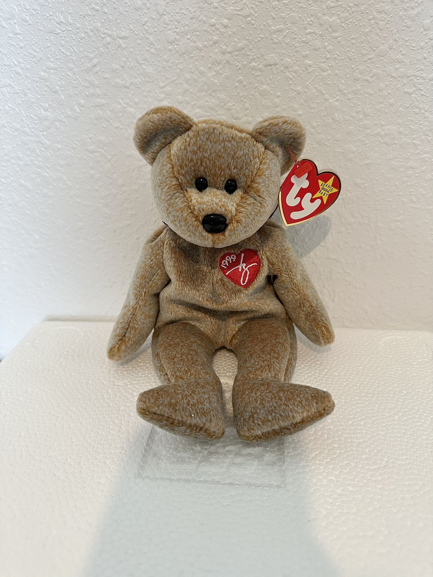 Ty Beanie Baby 1999 Signature The Bear