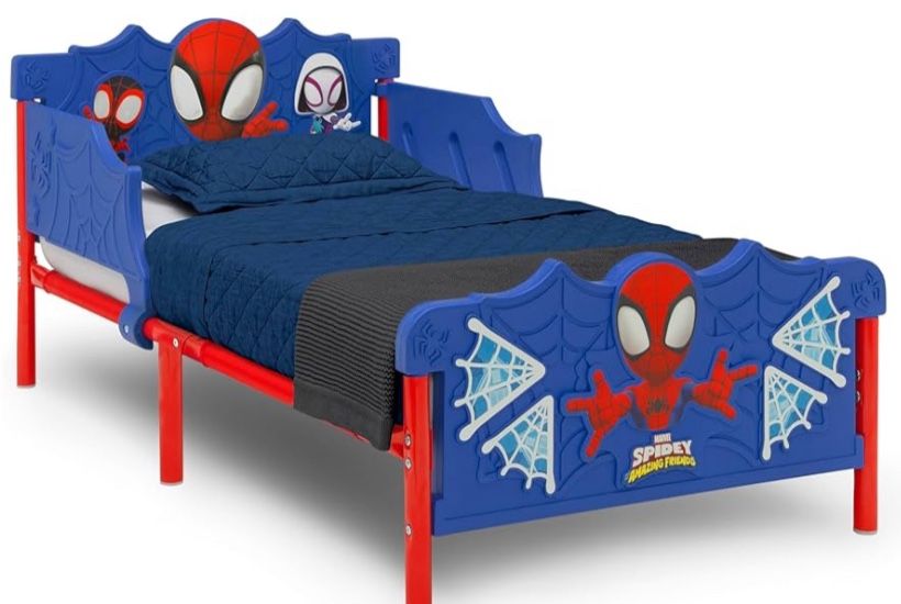 Toddler bed