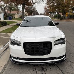 2016 Chrysler 300c Hemi v8