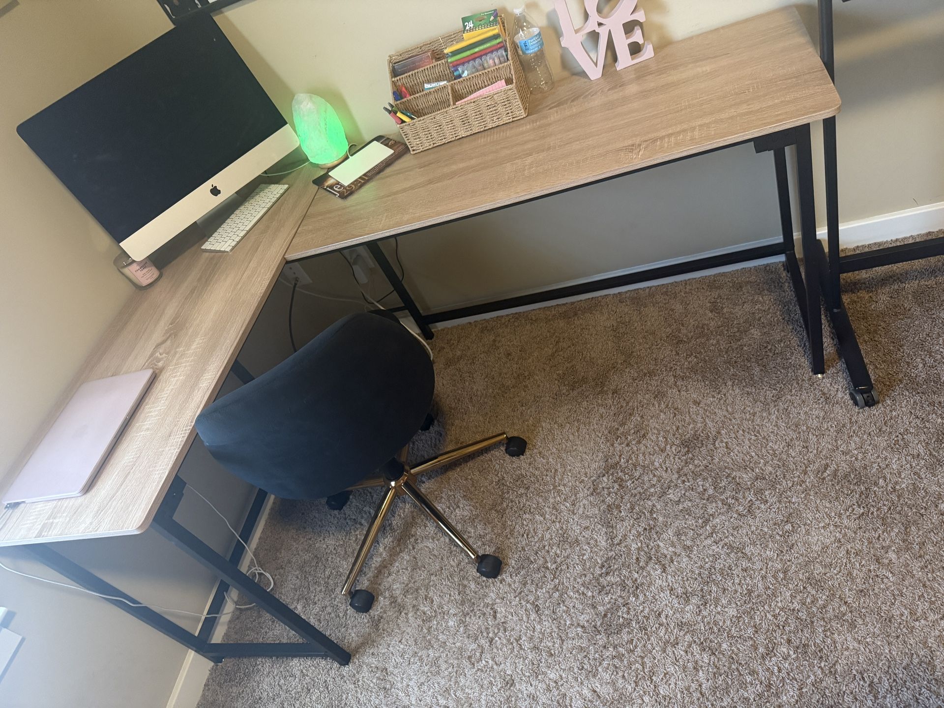 L shaped wooden desk With Chair