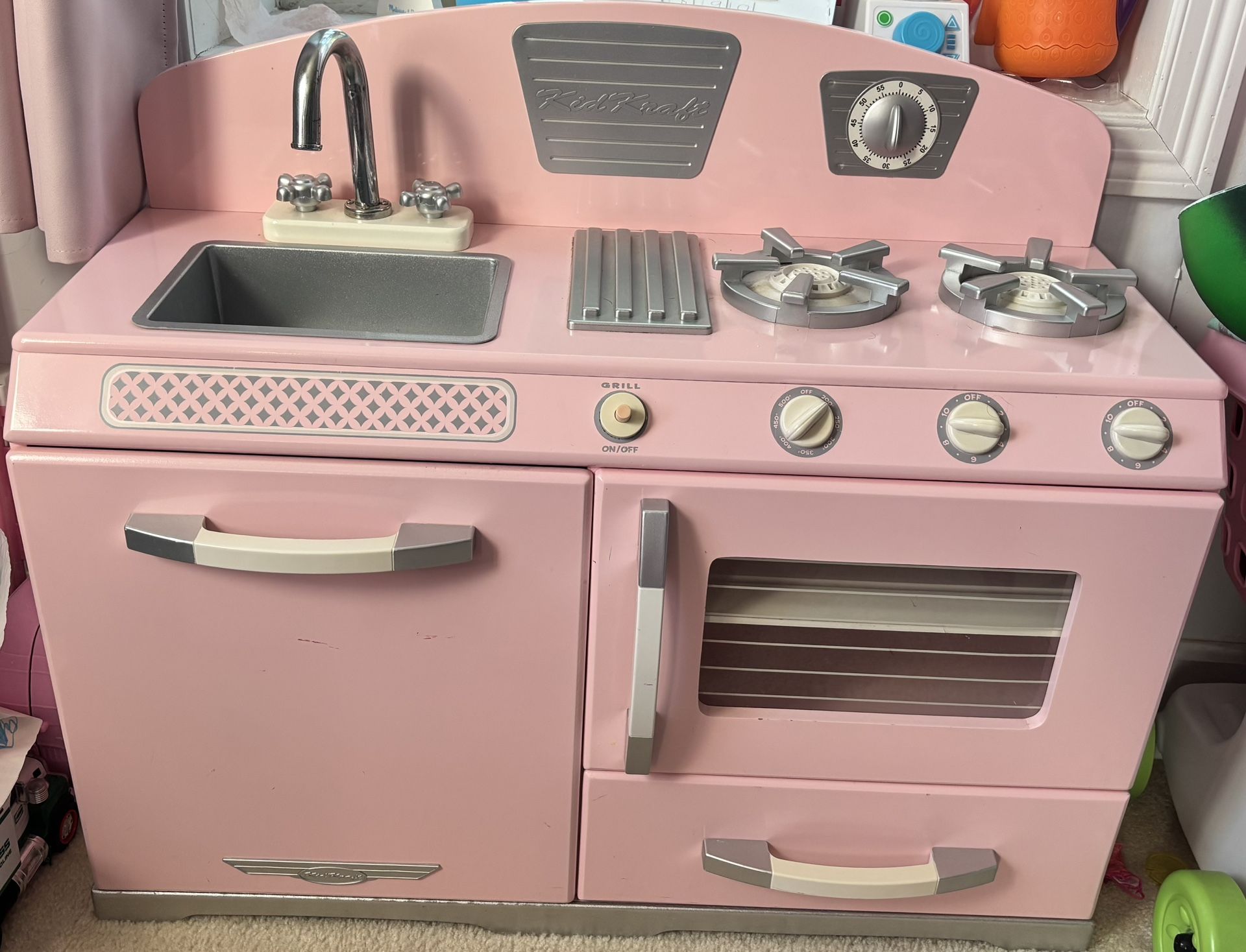 KidKraft Pink Retro Wooden Kitchen