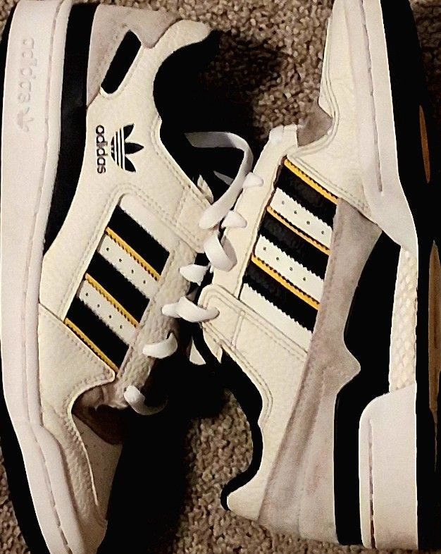 Men's Adidas Forum Size 8 $30