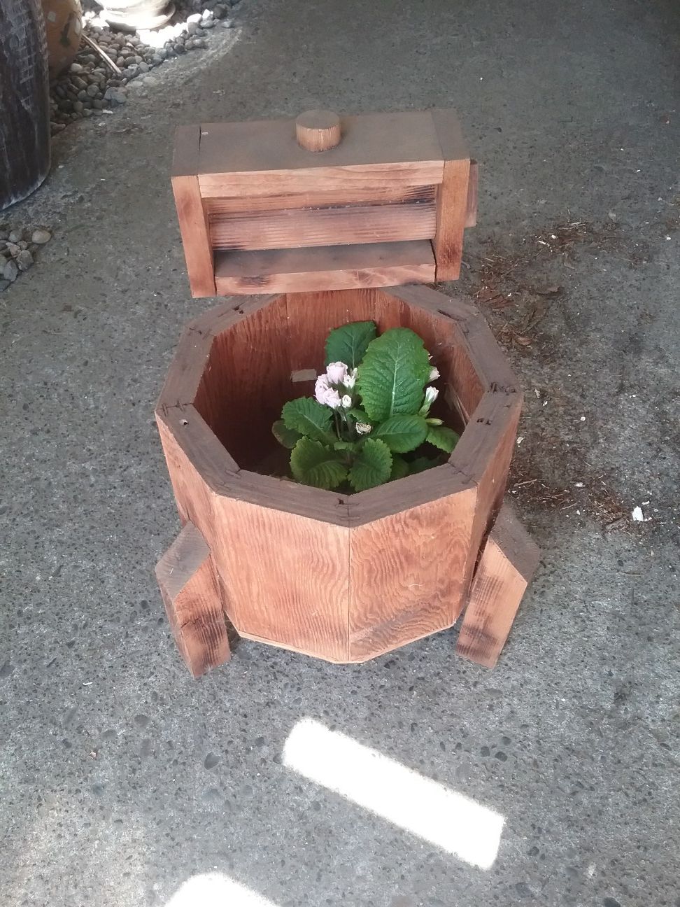 Planter box