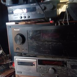 Pioneer Av Reciver  MODEL  Vsx523-k