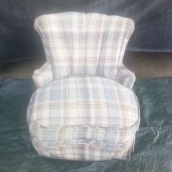 VINTAGE CHILDRENS MINI PLAID UPHOLSTERED WINGBACK ARMCHAIR