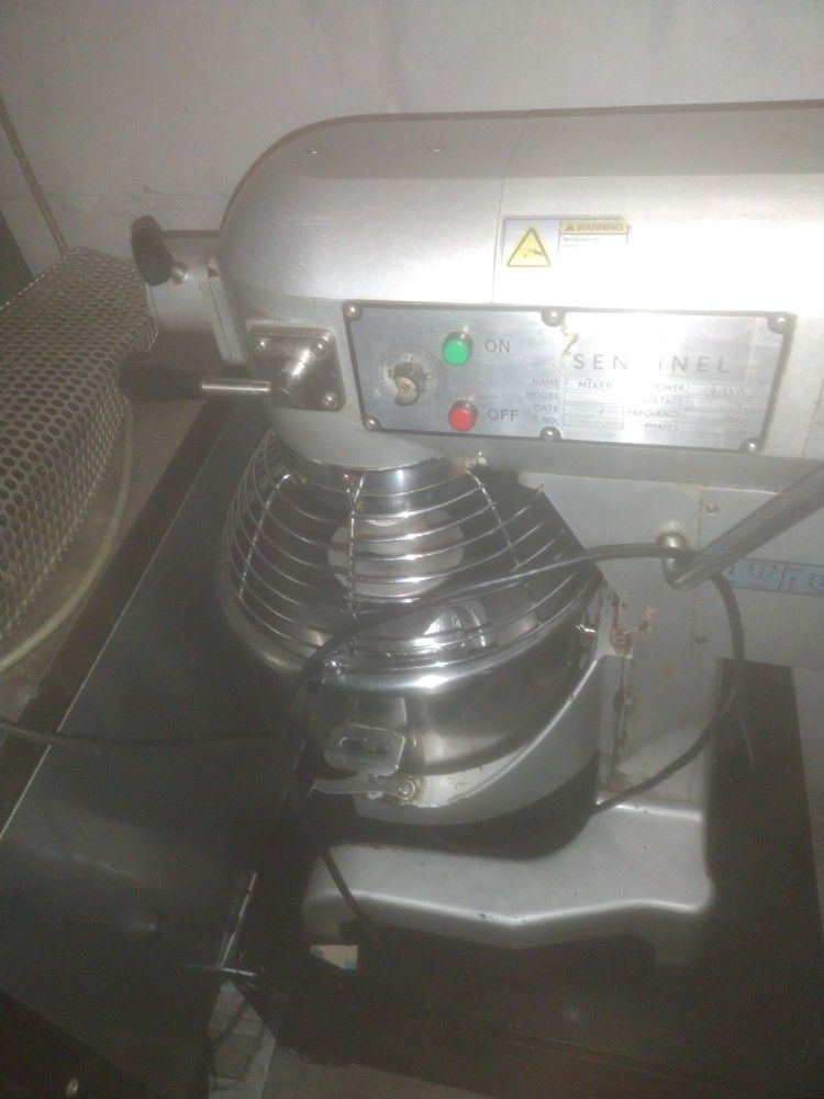Large 20 Qt Sentinel Mixer