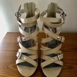 Stylish Tan Strappy High Heels NEW Size 8
