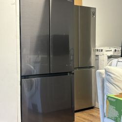 Refrigerator 