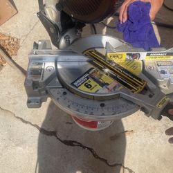 Dewalt