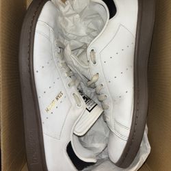Adidas Stan Smith Size 9.5 Tennis Sneakers Like New