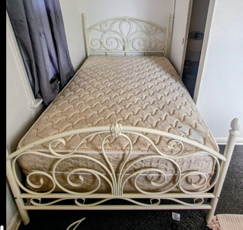 Wrought Iron Full Size Bed