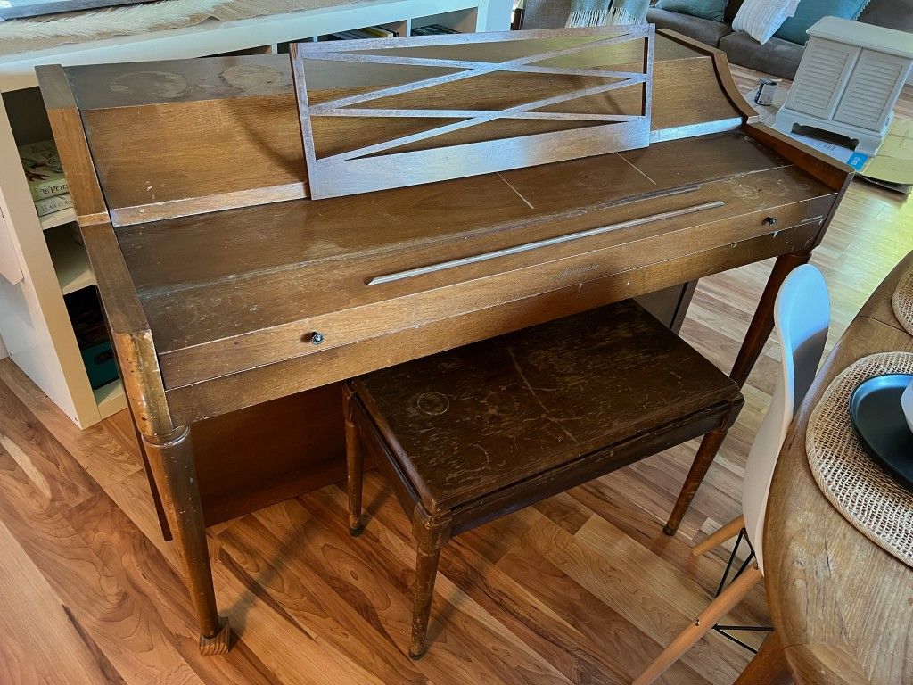Acrosonic Piano