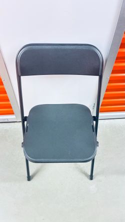 3 Foldable chairs