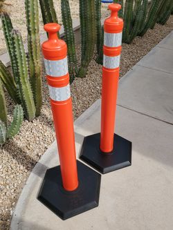 1 Traffic Delineator 45" Orange(No Pair)