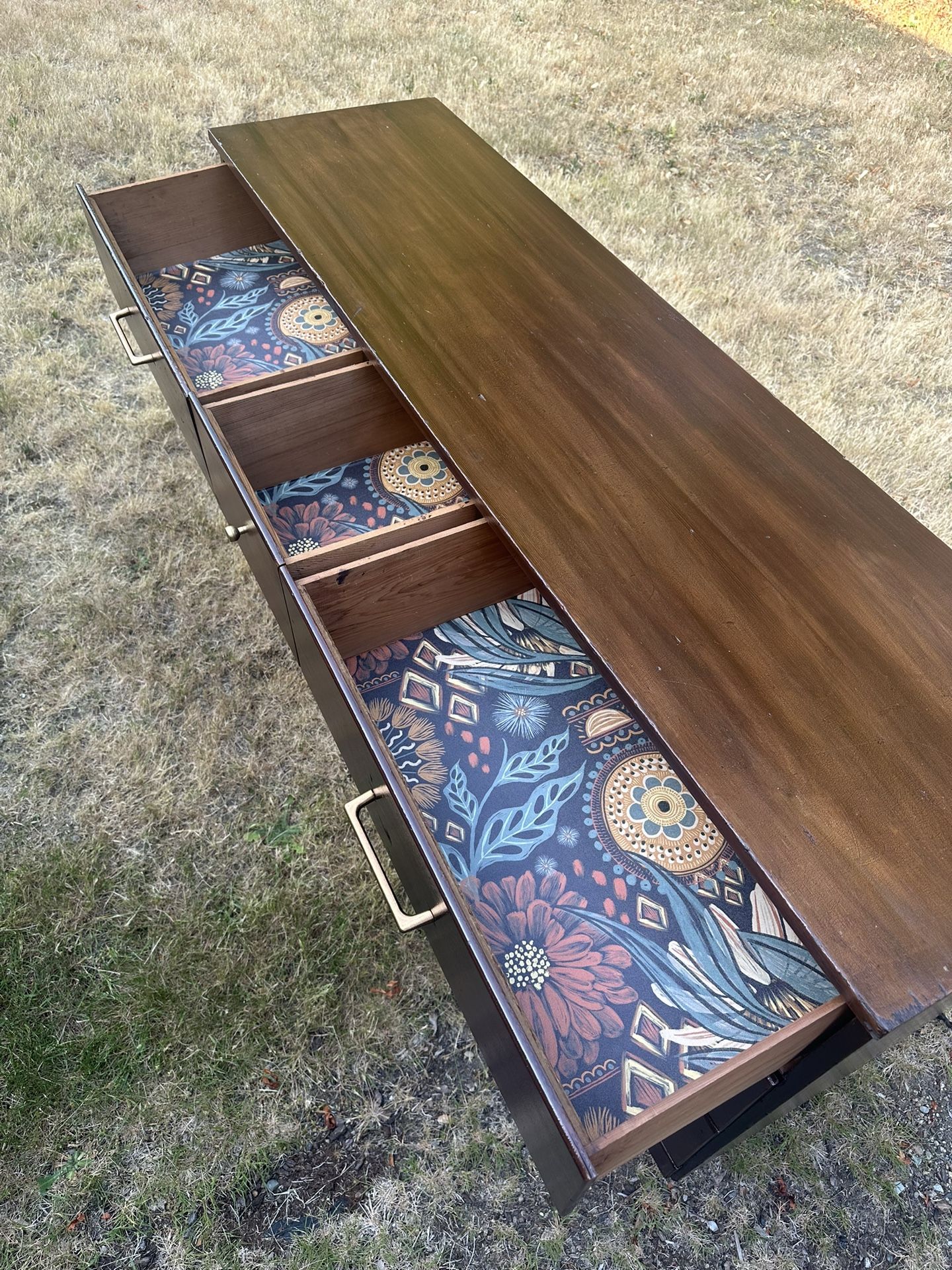 9 Drawer Dresser