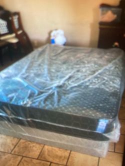 Black Queen mattress and boxspring