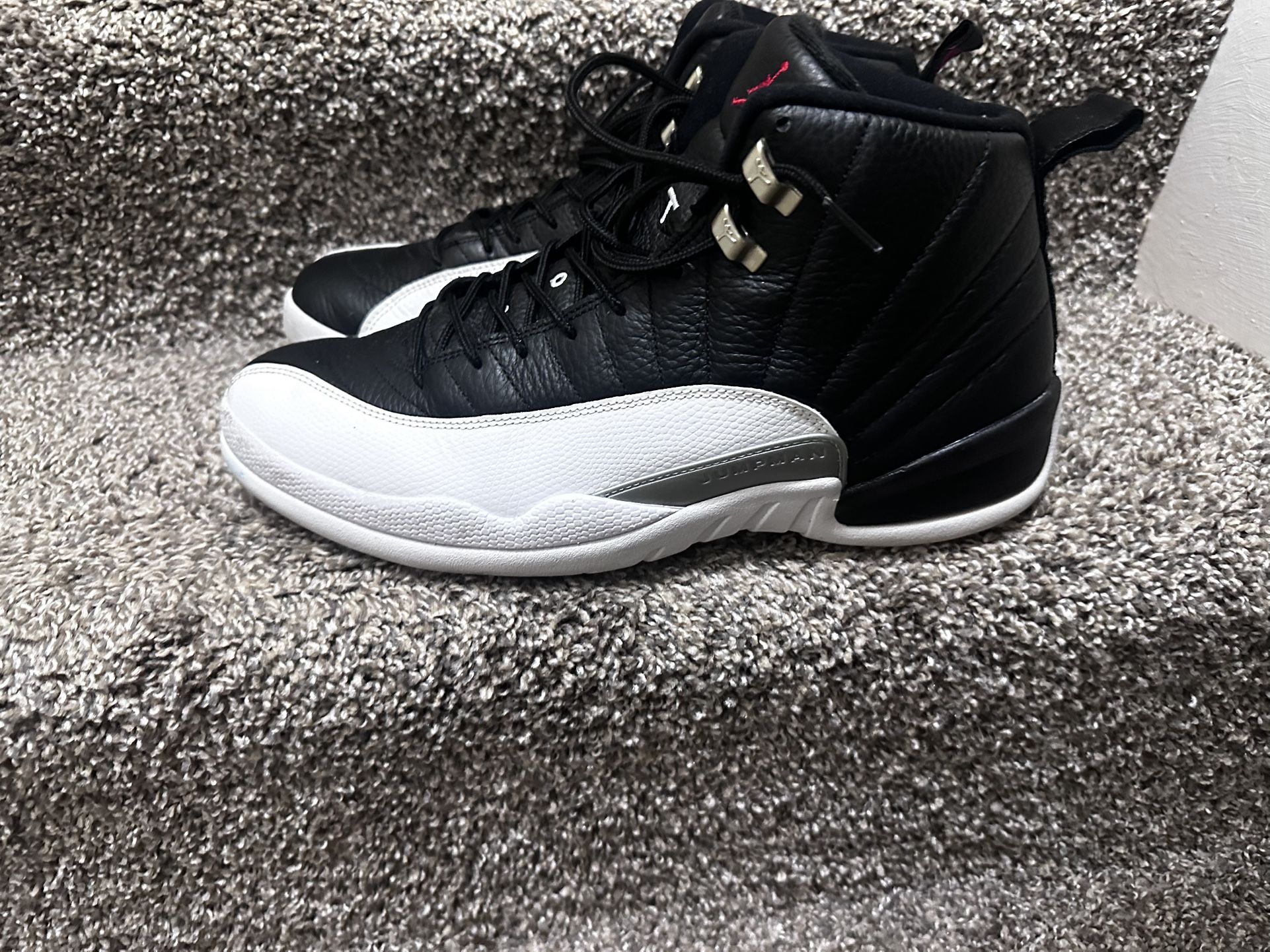 Air Jordan Retro Playoff 12s Sz. 13