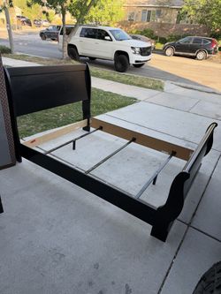 Full size bed frame & box spring