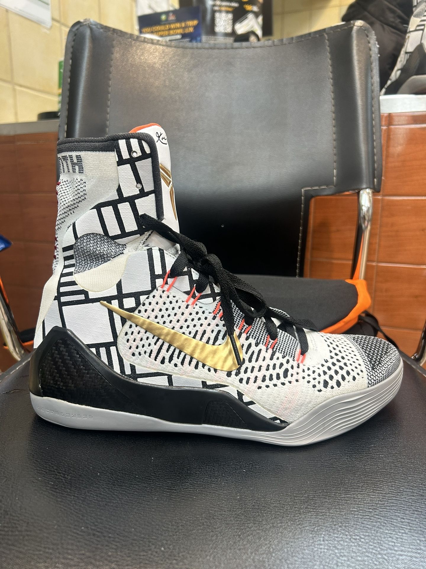Nike Kobe 9 Elite Gold Size 9