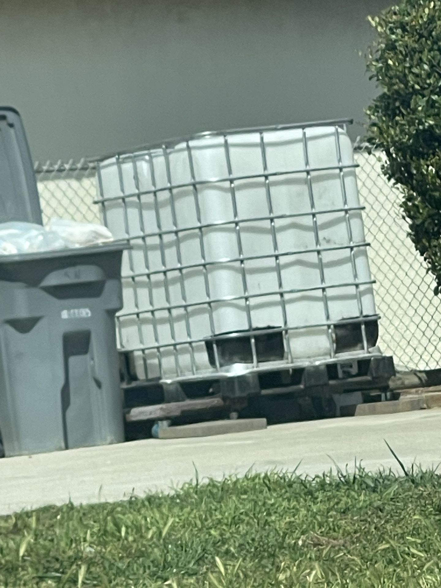 355 Gallon Water Tank