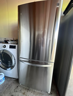 Energy Efficient Bottom Freezer Fridge