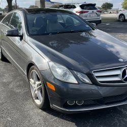 Mercedes Benz E350 Works Great