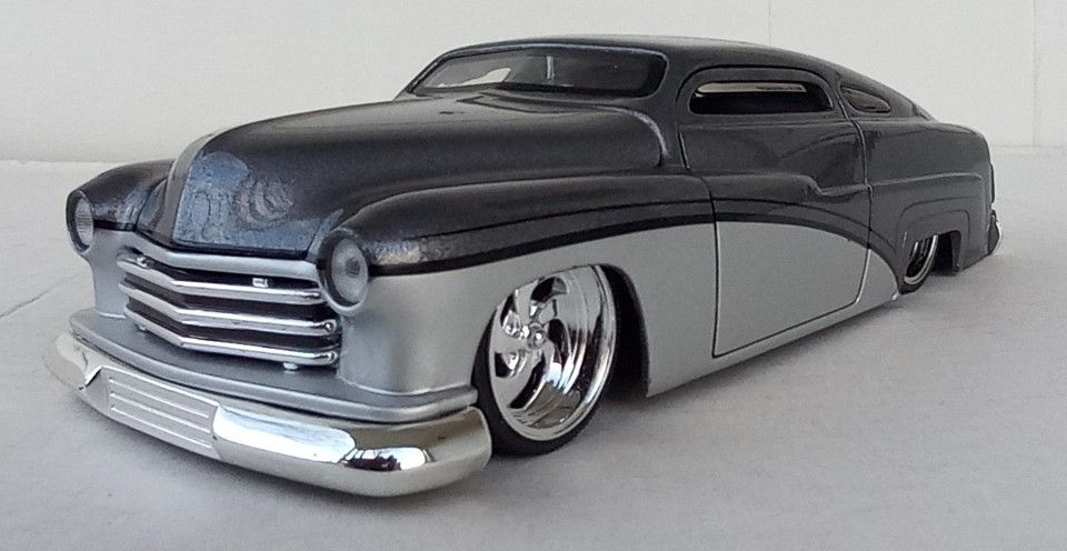 Die Cast Metal - 1951 Lincoln Mercury - New -