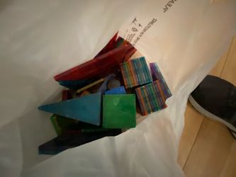 Magna tiles