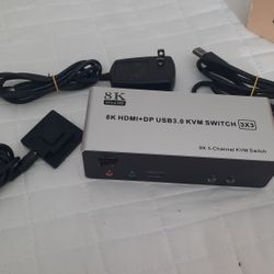8K@60Hz KVM Switch 3 Monitors 2 Computers 4K@144Hz