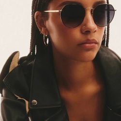 Quay ROOFTOP 56 MM Round unisex gld/black smoke lenses Sunglasses NWT