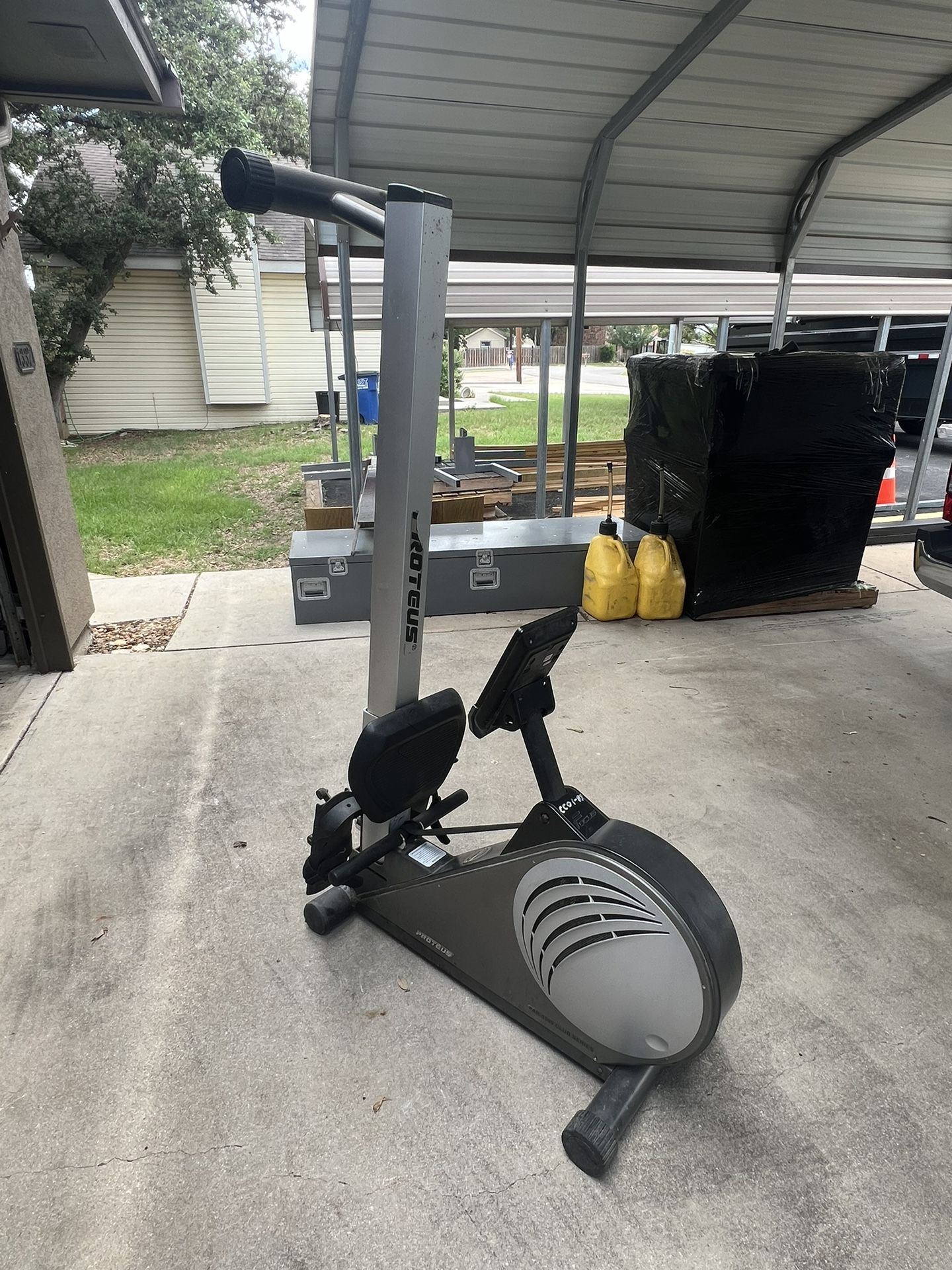 Proteus PAR 5500 Club Series Rowing Machine