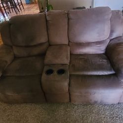 Reclining Sofas - Free