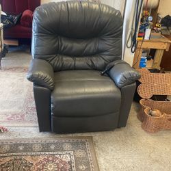 Power Lift Recliner 
