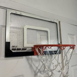 MINI BASKETBALL HOOP 