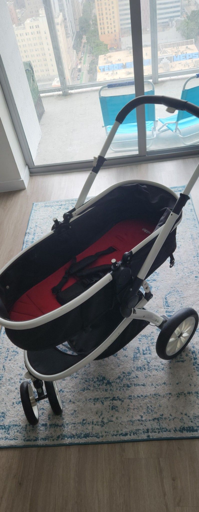 Giggles Baby Stroller & Crib: Multi-Configurations