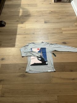 2 Dimond Supply And Co Long Sleves 