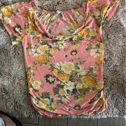 #women #blouse #flowers #spring