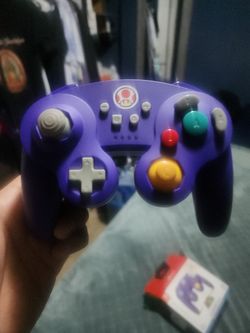 Gamecube Style Wireless Controller (Super Mario Toad Edition)