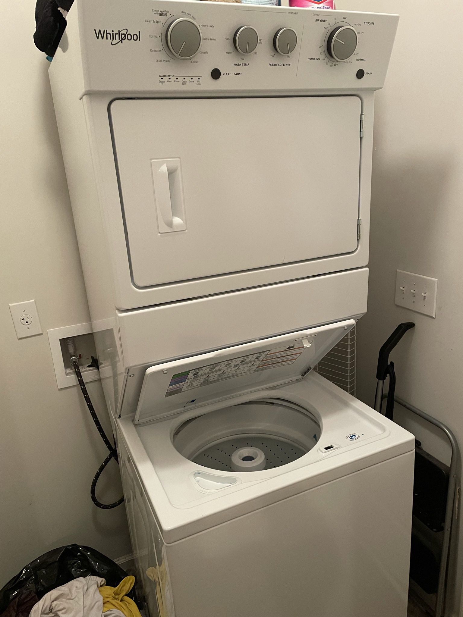 Stackable Whirlpool Washer And Dryer 