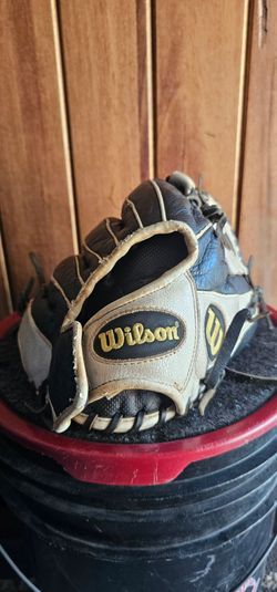 WILSON A500/A550 Siren Fastpitch Softball Glove