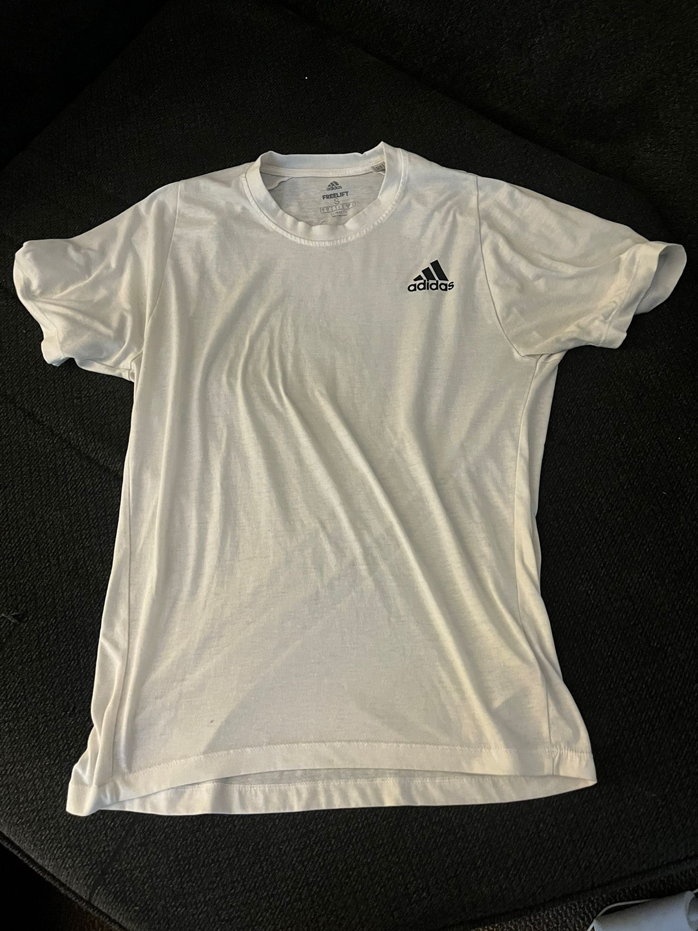 Adidas Tshirt