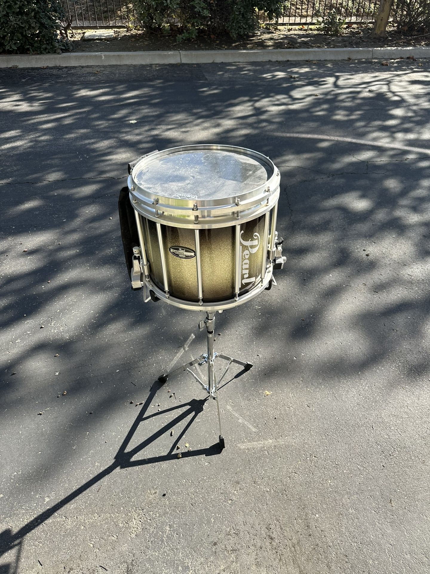Pearl Carbon Core Marching Snare Drum With CXS2 CX Carrier And Stand